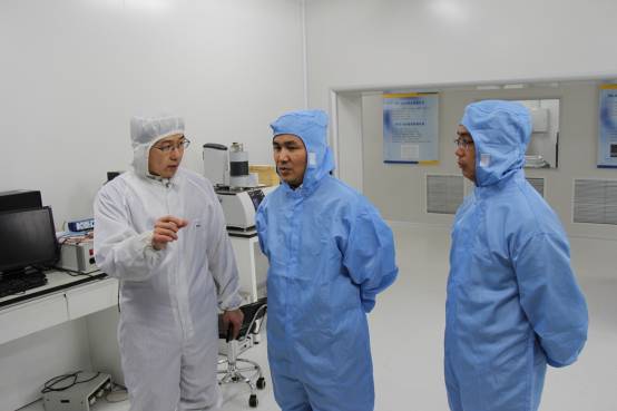 D:\2012.11.29工信部電子司調(diào)研\(zhòng)新建文件夾\照片 239.jpg