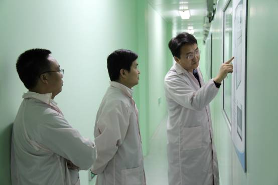 D:\2012.11.29工信部電子司調(diào)研\(zhòng)新建文件夾\照片 156.jpg